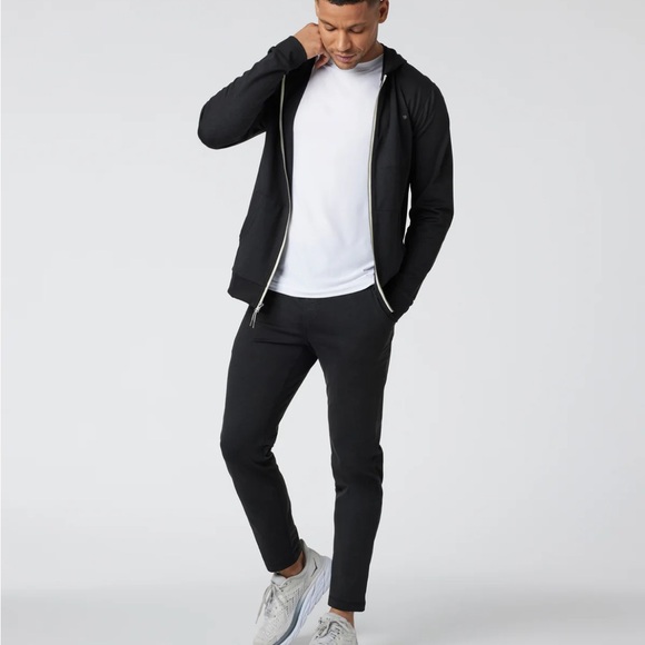 Vuori Men’s Black Coronado Hoodie - Size XXL - Picture 6 of 12